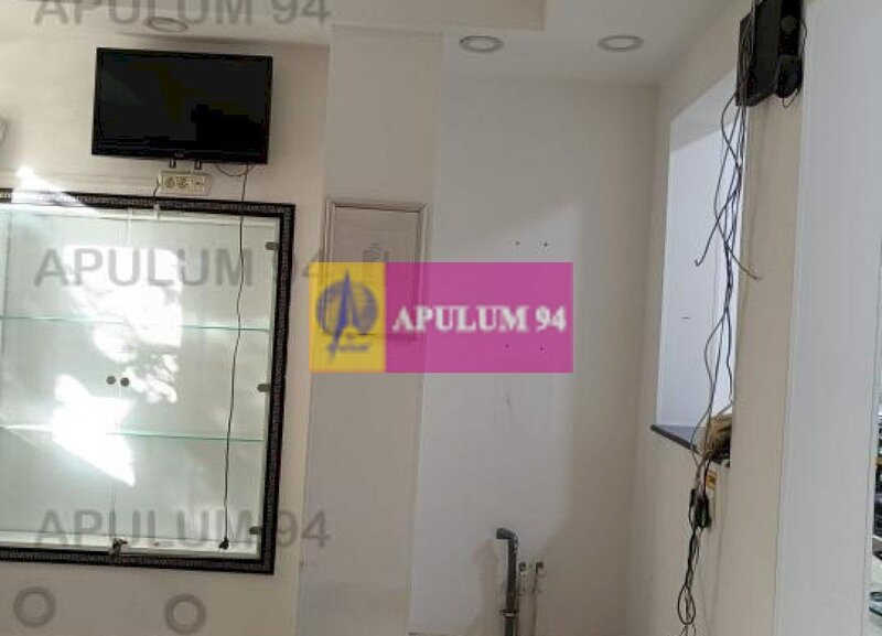 Spatiu Comercial Metrou Titan Parter